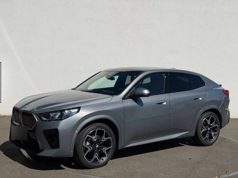 BMW iX2 eDrive20 M