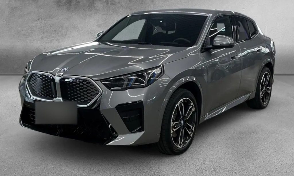BMW iX2 xDrive30 M Sport