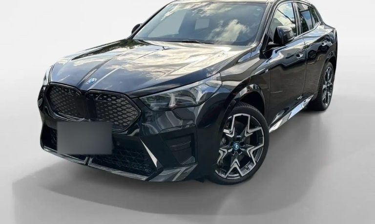 BMW iX2 xDrive30 M Sport