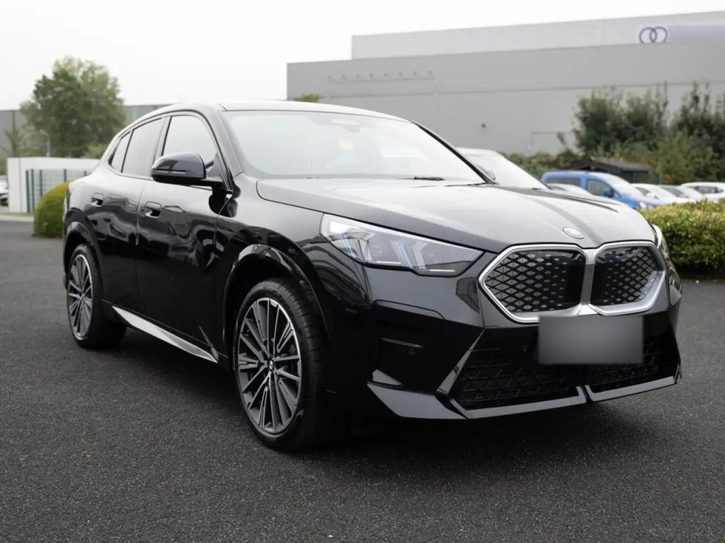 BMW iX2 xDrive30 M Sport