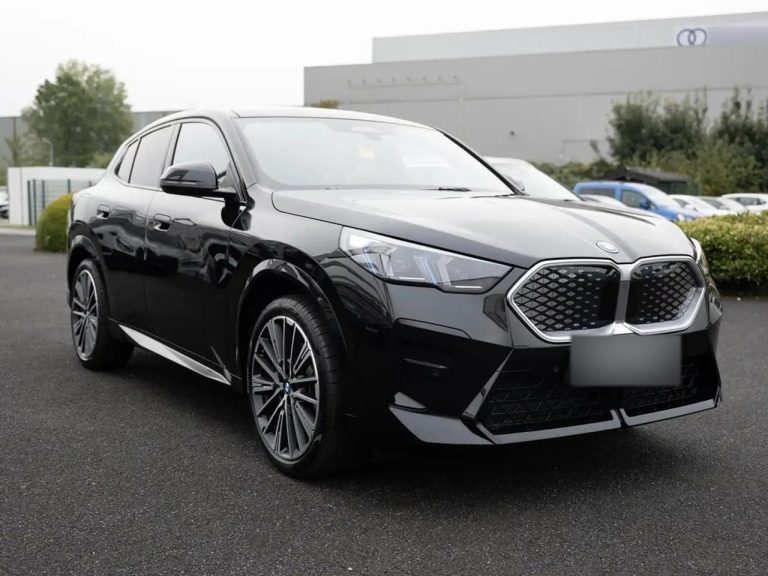 BMW iX2 xDrive30 M Sport