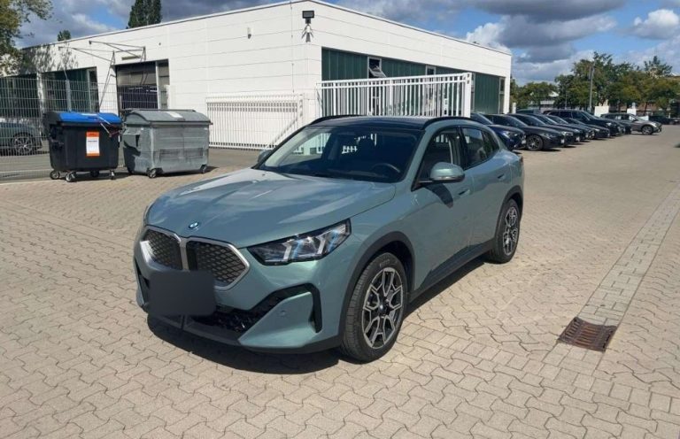 BMW iX2 xDrive30