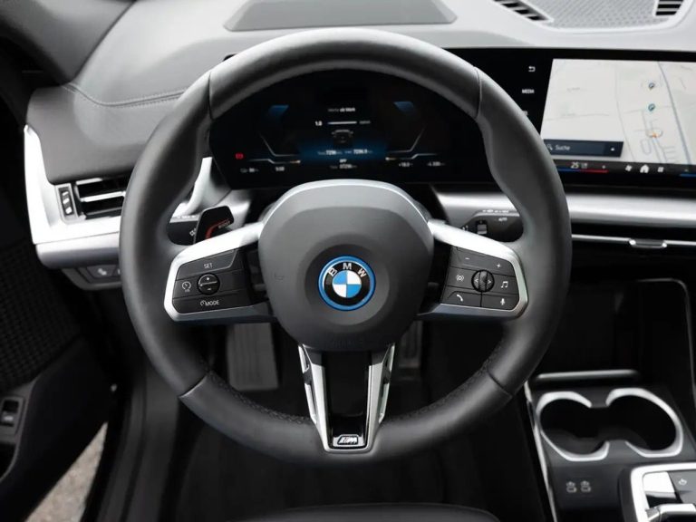 BMW iX2 xDrive30 M Sport - photo 13