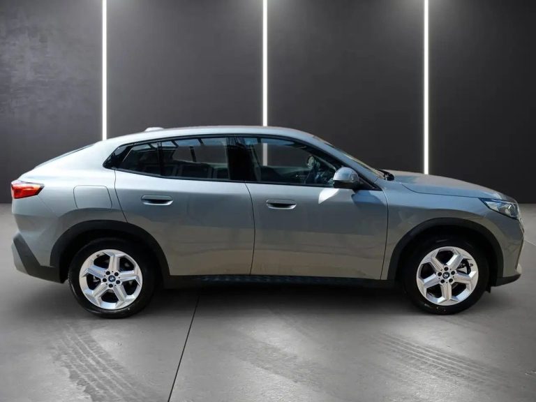 BMW iX2 xDrive30 - photo 2