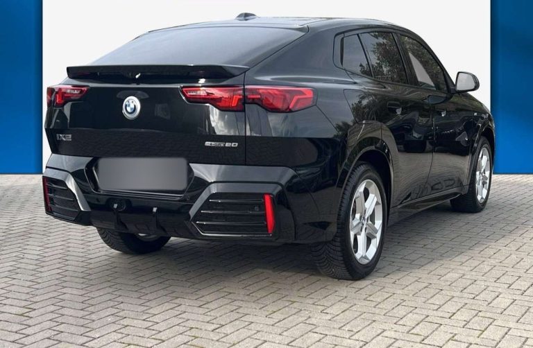 BMW iX2 eDrive20 M Sport - photo 2