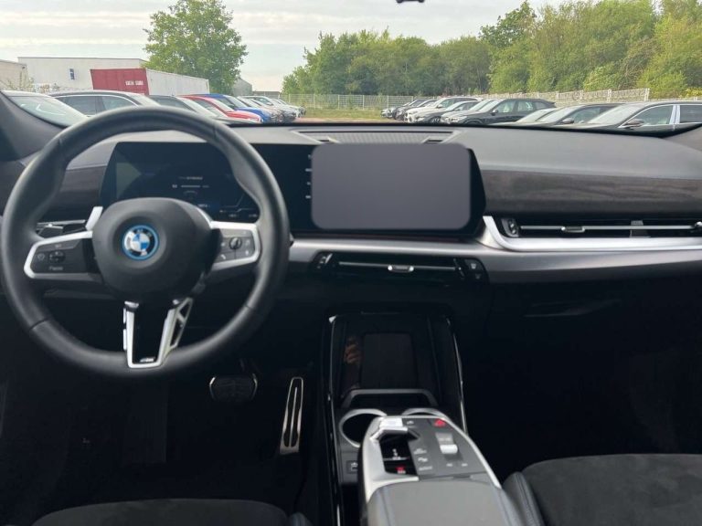 BMW iX2 eDrive20 M Sport - photo 6