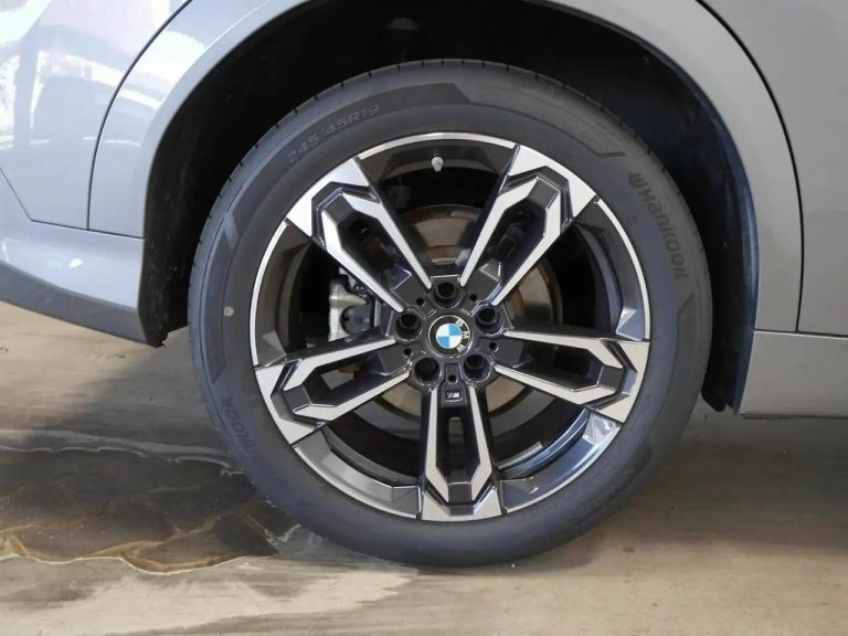 BMW iX2 xDrive30 M Sport - photo 8