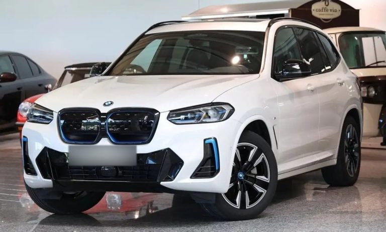 BMW iX3 M Sport