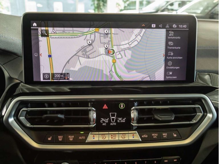 BMW iX3 Impressive - photo 10