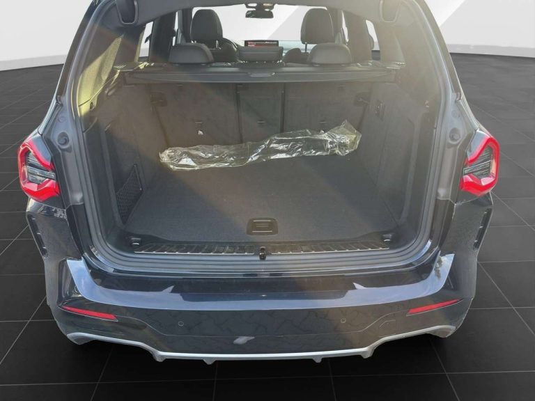 BMW iX3 M Sport Impressive - photo 10