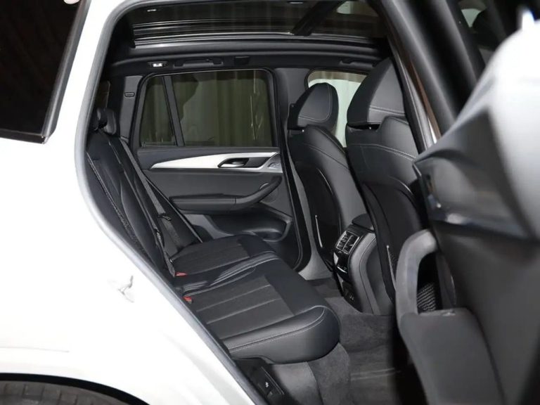 BMW iX3 M Sport - photo 12