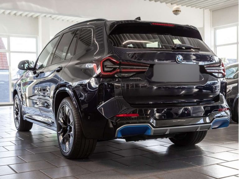 BMW iX3 Impressive - photo 2