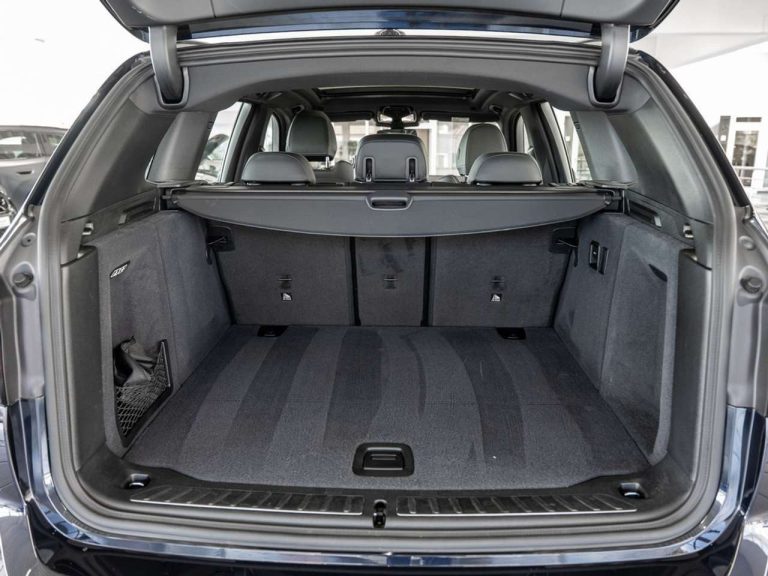 BMW iX3 Inspiring - photo 11