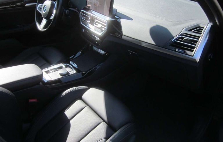 BMW iX3 M Sport - photo 12