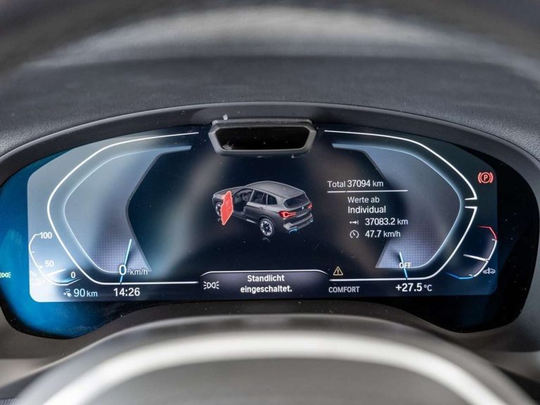 BMW iX3 Inspiring - photo 16