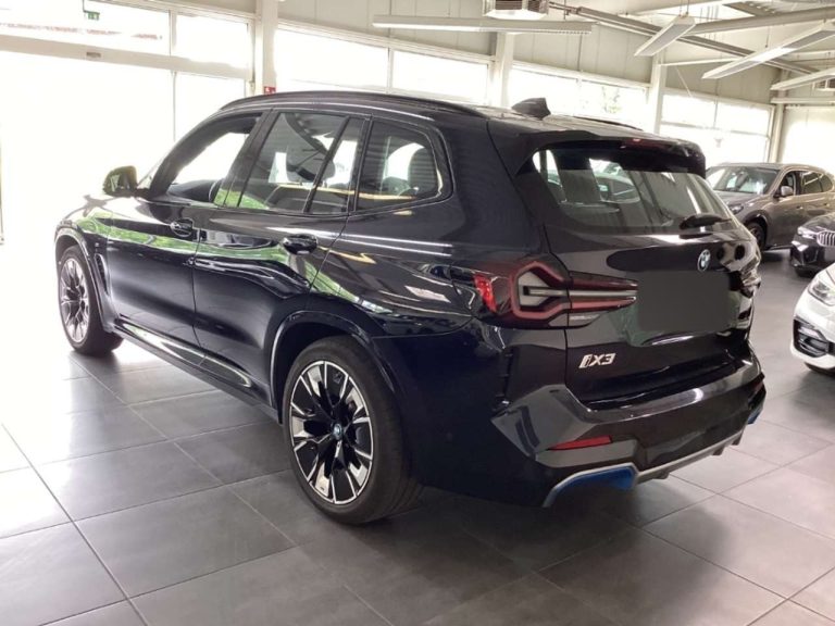 BMW iX3 M Sport Impressive - photo 16