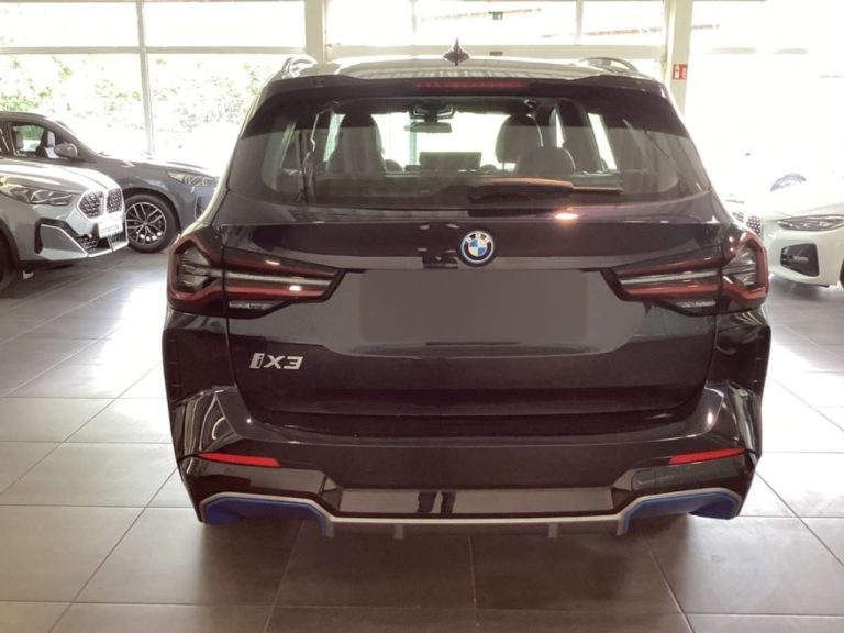 BMW iX3 M Sport Impressive - photo 4