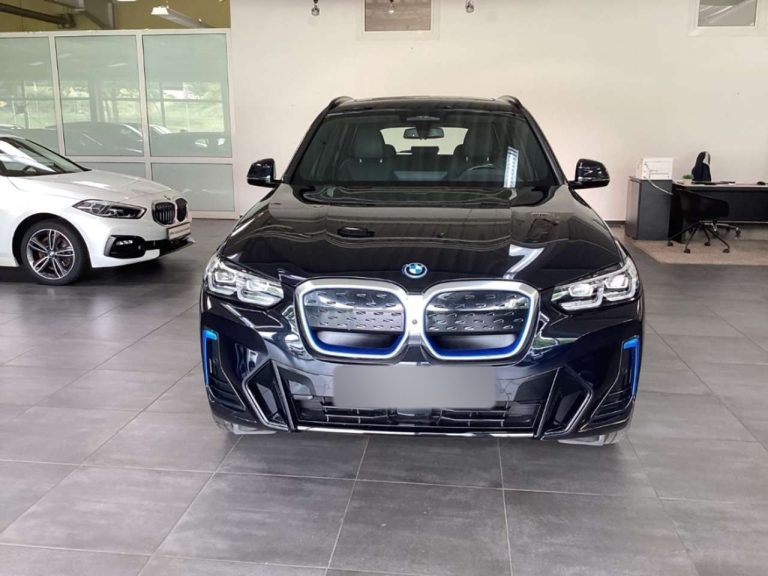 BMW iX3 M Sport Impressive - photo 5