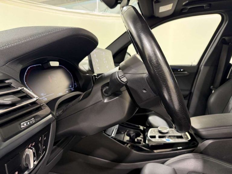 BMW iX3 Inspiring M Sport - photo 9