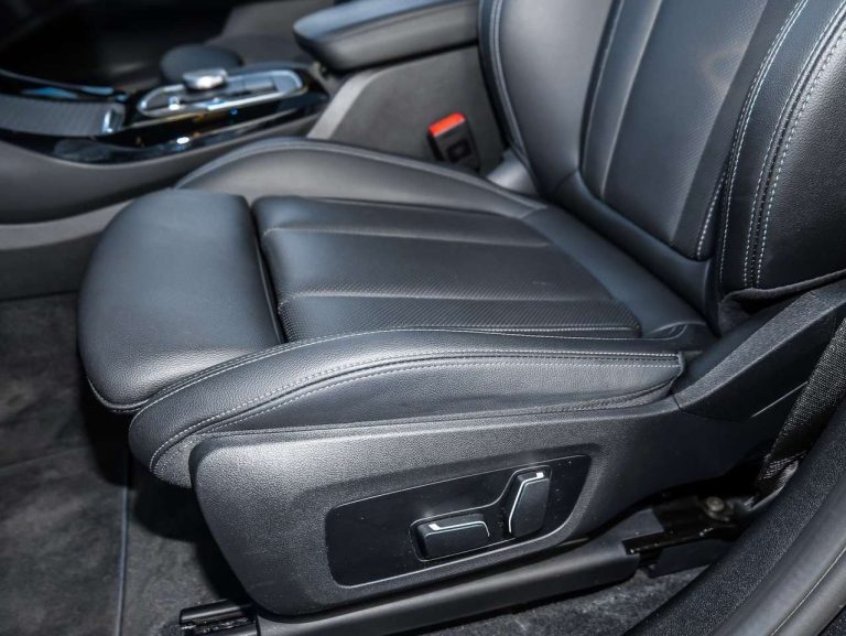 BMW iX3 M Sport - photo 11