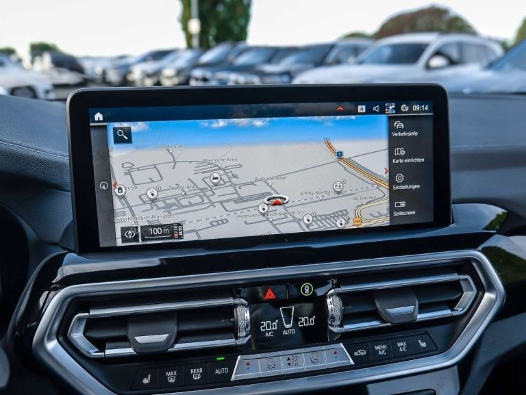 BMW iX3 M Sport - photo 12