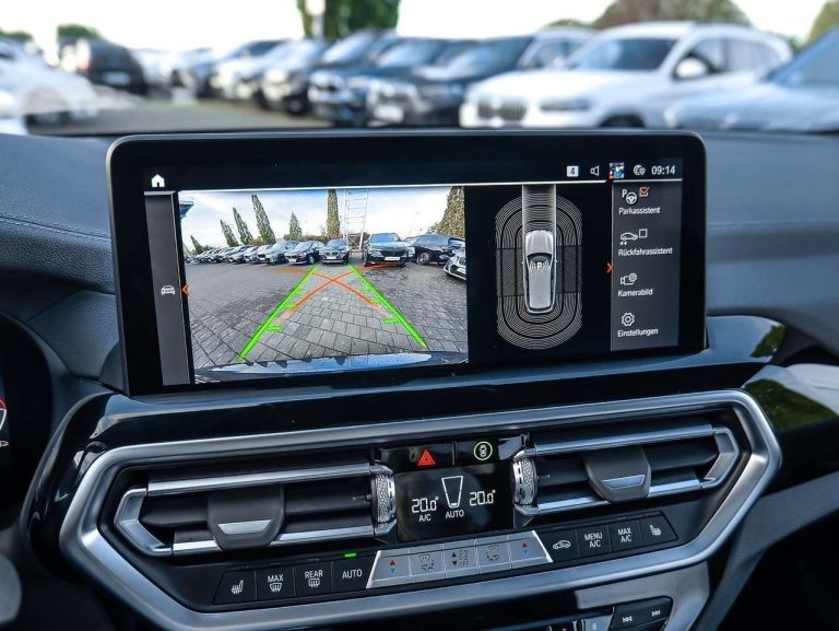 BMW iX3 M Sport - photo 13