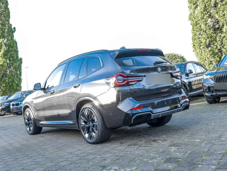 BMW iX3 M Sport - photo 2
