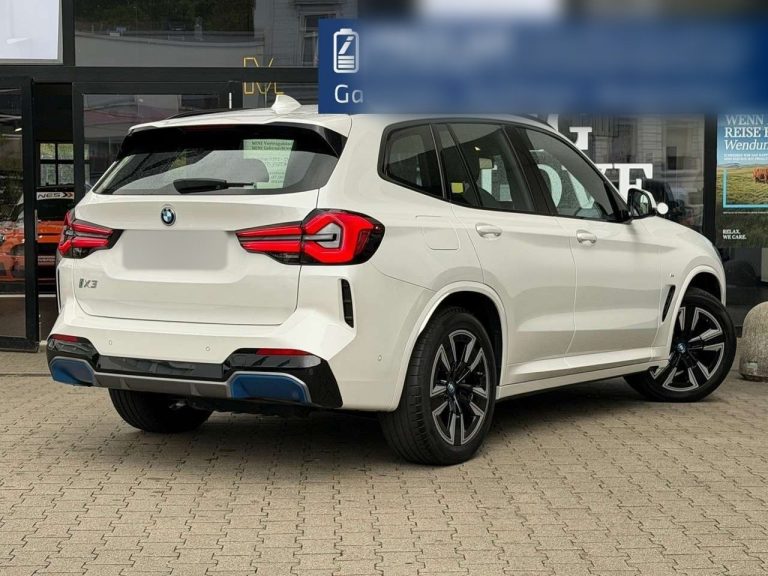 BMW iX3 M Sport - photo 2