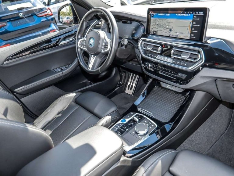 BMW iX3 M Sport - photo 8