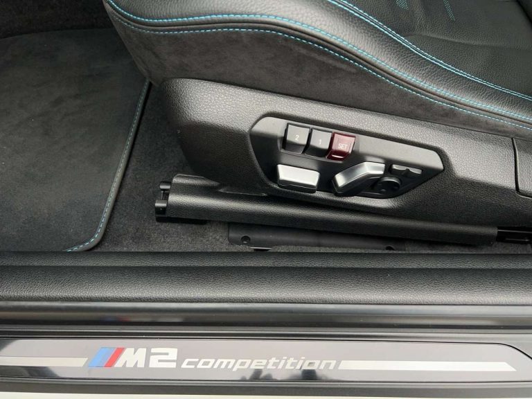 BMW M2 Competition - photo 14