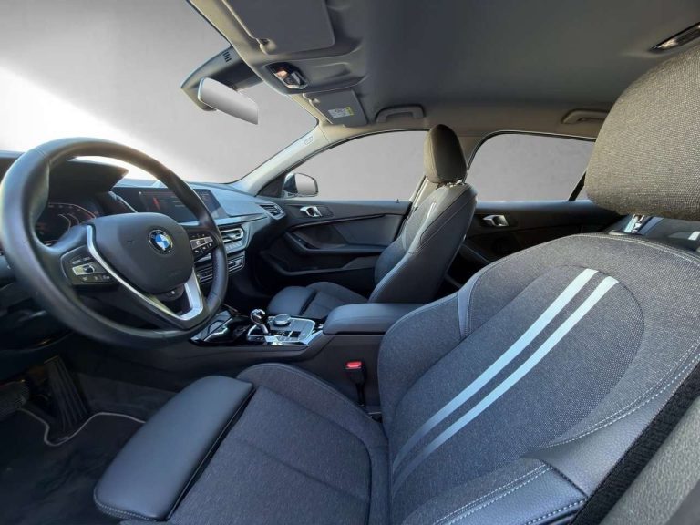 BMW Série 1 118d Sport Line - photo 10