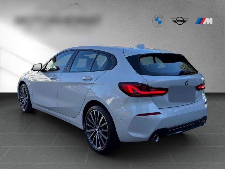 BMW Série 1 118d Sport Line - photo 3