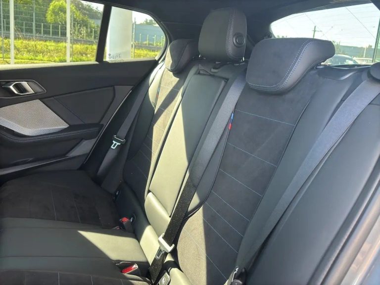 BMW Série 1 120d M Sport - photo 8