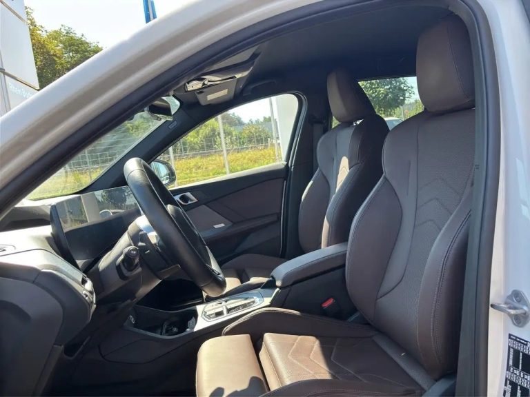 BMW Série 1 120d M Sport - photo 8