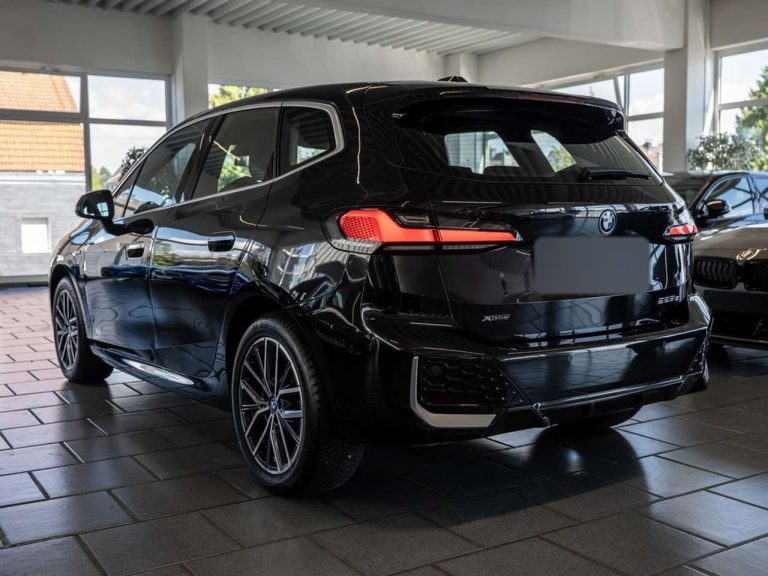 BMW Série 2 Active Tourer 225e xDrive M Sport - photo 2