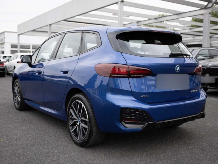 BMW Série 2 Active Tourer 225e xDrive M Sport - photo 4