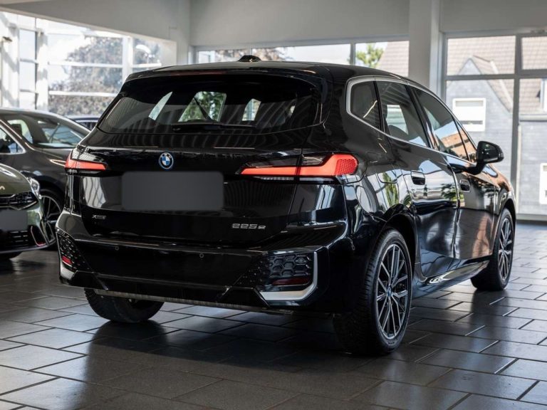 BMW Série 2 Active Tourer 225e xDrive M Sport - photo 5