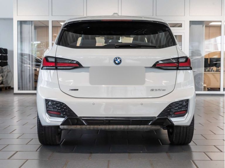 BMW Série 2 Active Tourer 225e xDrive M Sport - photo 6