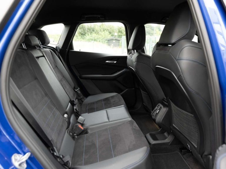 BMW Série 2 Active Tourer 225e xDrive M Sport - photo 7