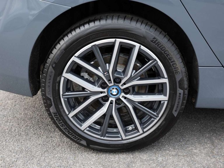 BMW Série 2 Active Tourer 225e xDrive - photo 9