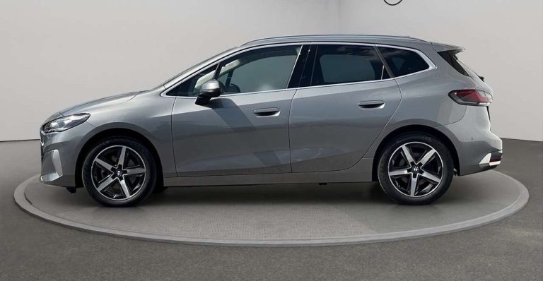 BMW Série 2 Active Tourer 220i Luxury Line - photo 4