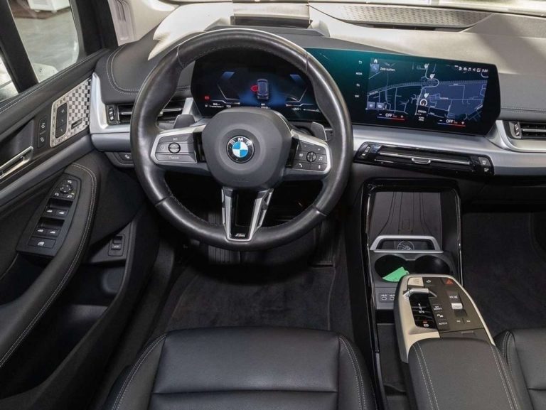 BMW Série 2 Active Tourer 218d Luxury Line - photo 5