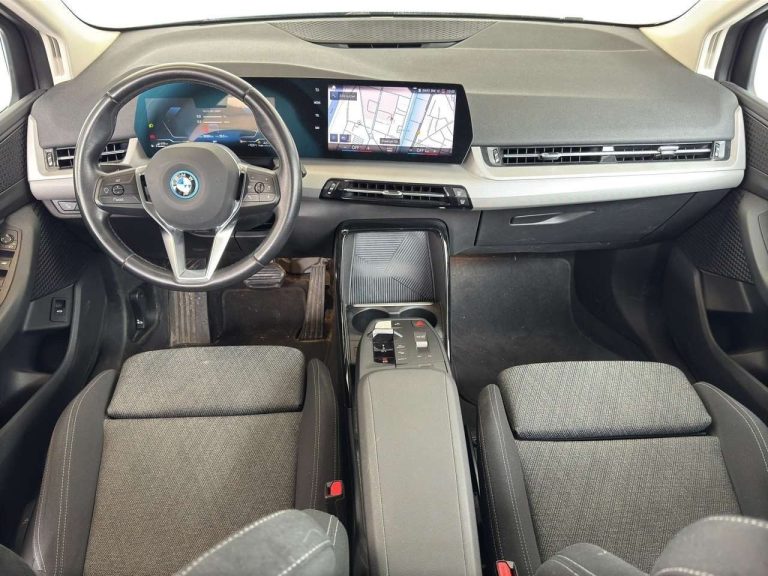 BMW Série 2 Active Tourer 225e xDrive - photo 7