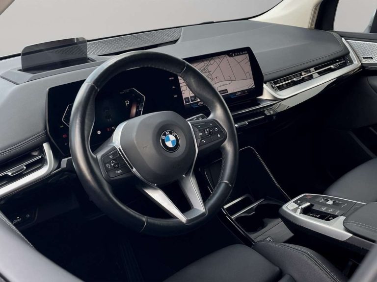 BMW Série 2 Active Tourer 220i Luxury Line - photo 7