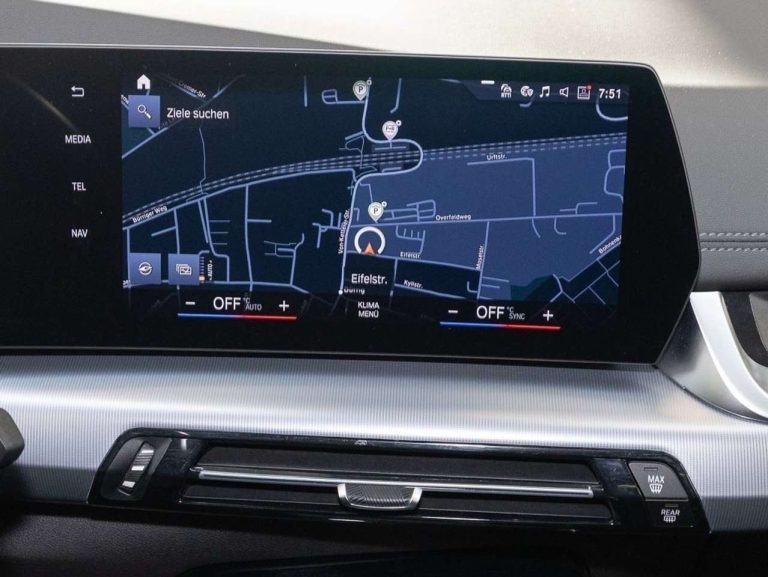 BMW Série 2 Active Tourer 218d Luxury Line - photo 7