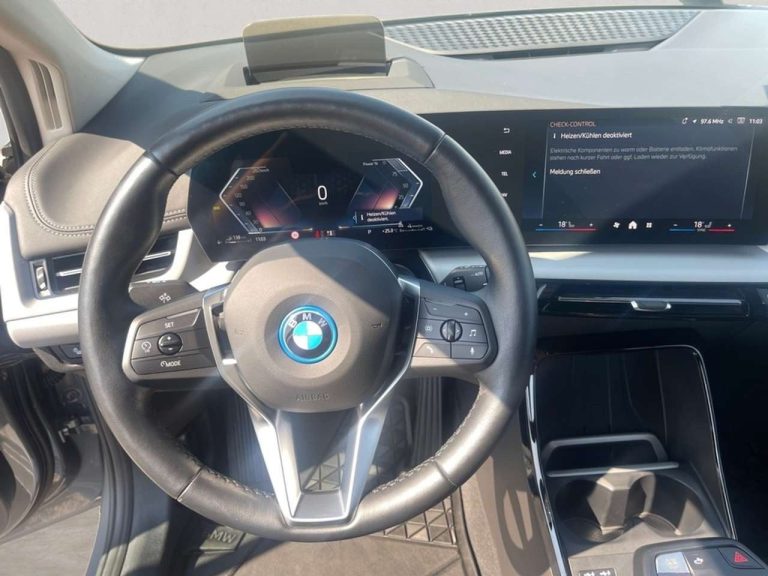 BMW Série 2 Active Tourer 225e xDrive - photo 7