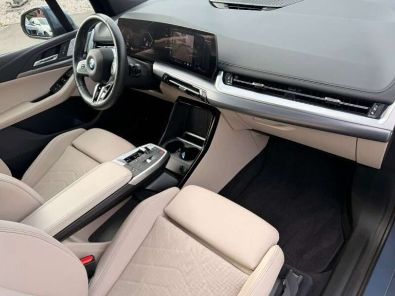 BMW Série 2 Active Tourer 218i M Sport - photo 9