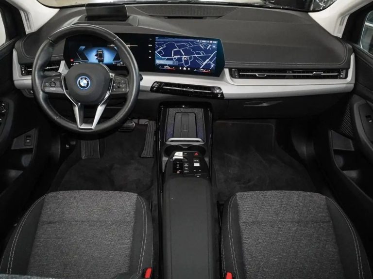 BMW Série 2 Active Tourer 225e xDrive - photo 10