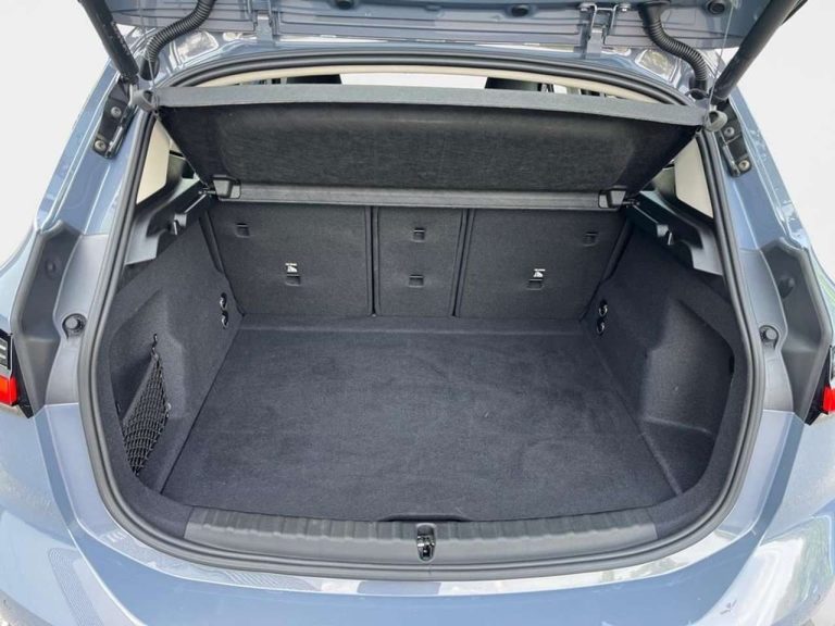 BMW Série 2 Active Tourer 218i Luxury Line - photo 11