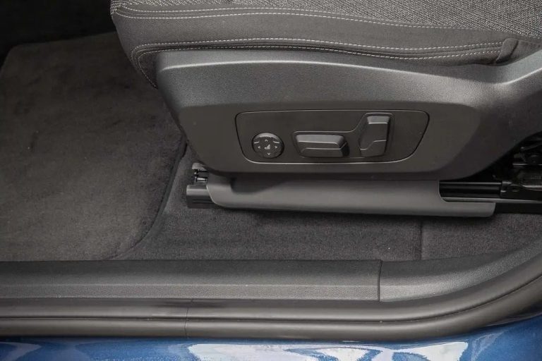 BMW Série 2 Active Tourer 230e xDrive - photo 11